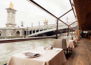 Dîner croisière privé sur la Seine